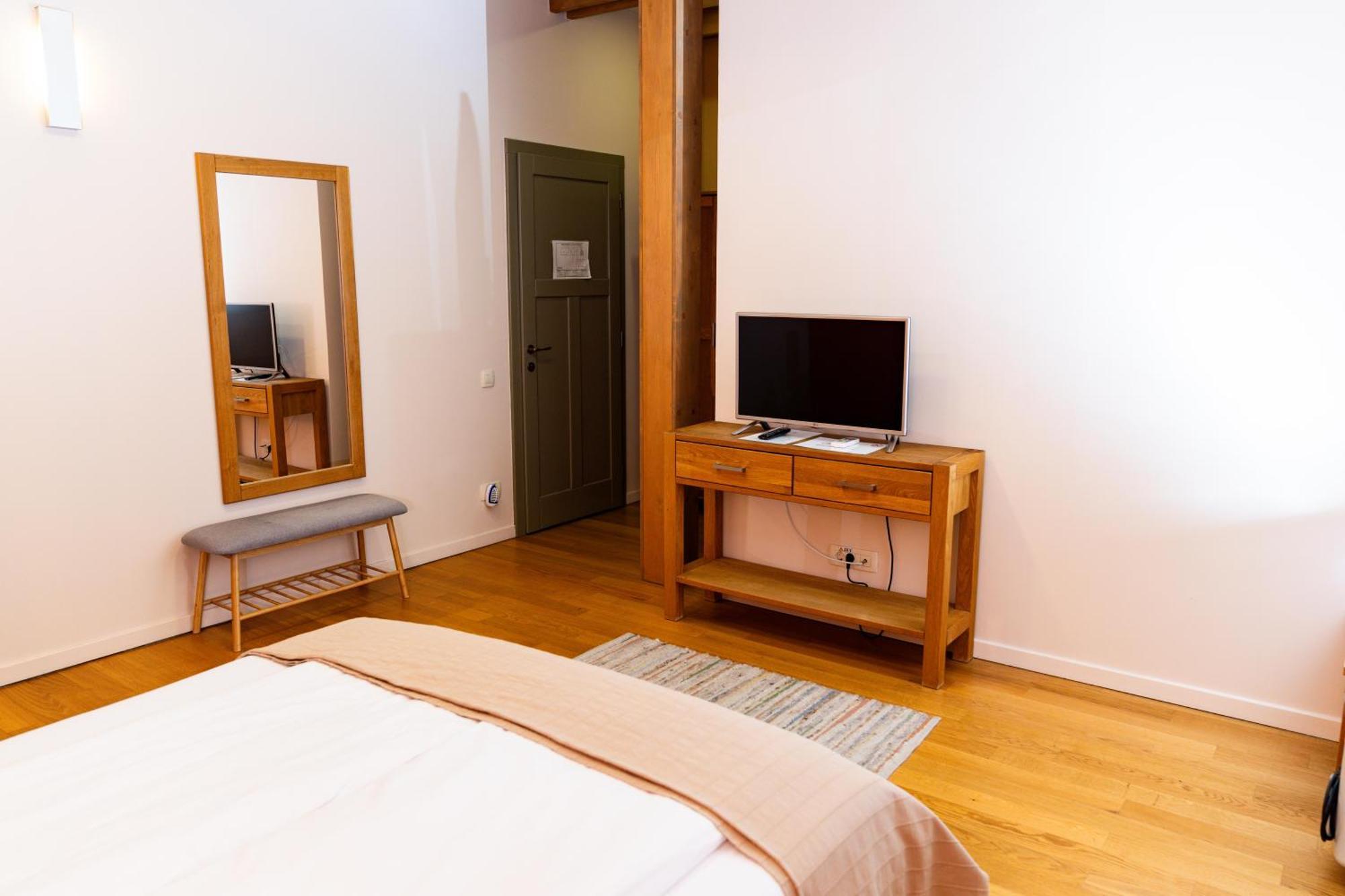 Harmonia Mundi Hotel Magyarfenes Szoba fotó